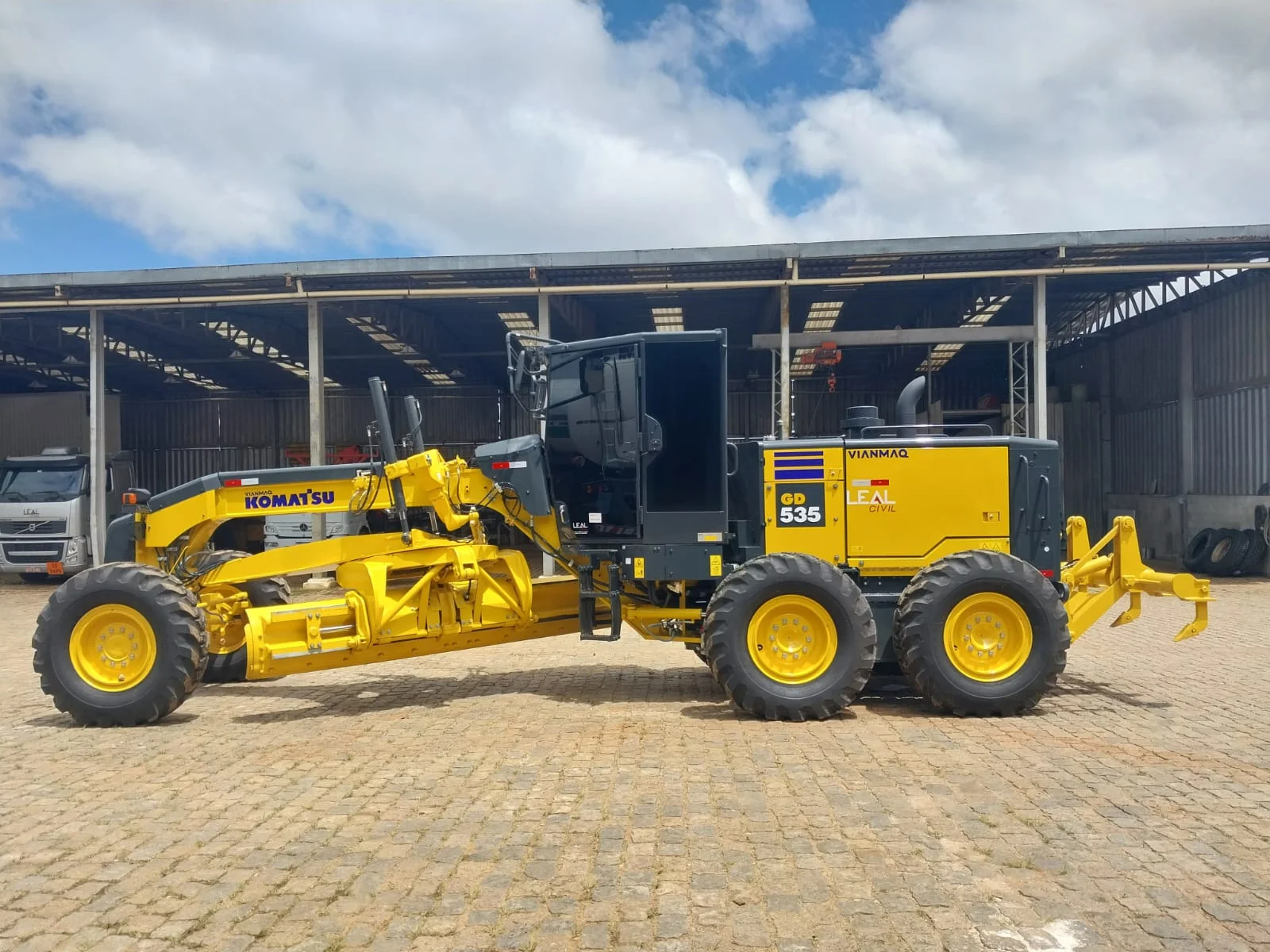 Motoniveladora-GD-535-5-1